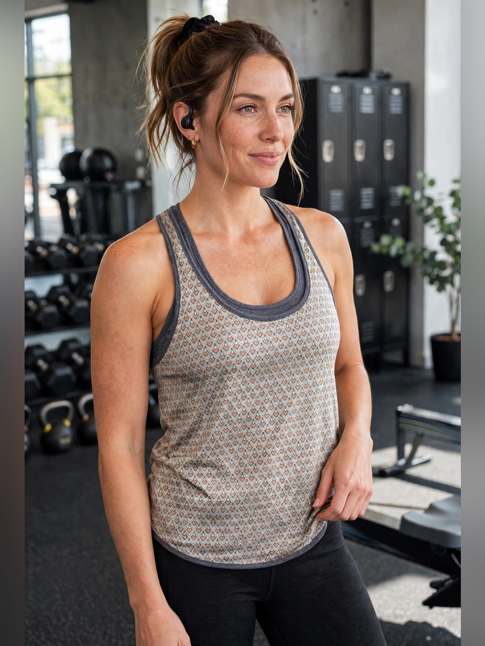 Victoria's Secret Gray-Trim Printed Racerback Tank Top Size Medium